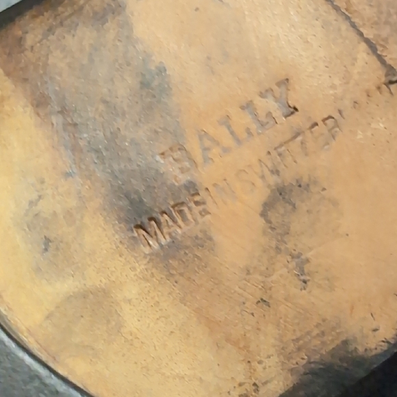 Bally Elegant Black Leather Men's Slip-Ons - Picture 9 of 11